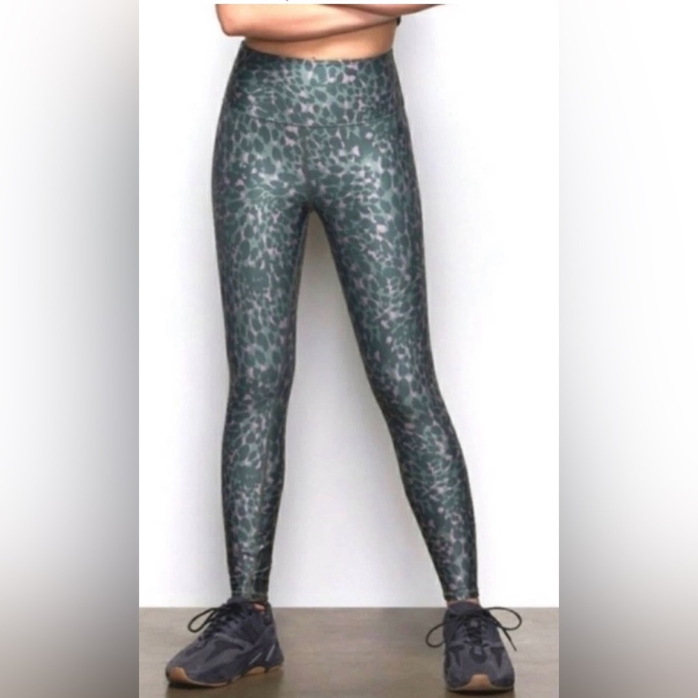 NWOT Good American Legging